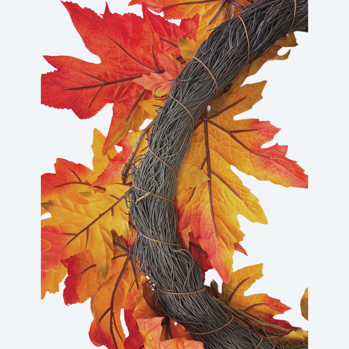 Ghirlanda Autunnale con Foglie d’Acero – Decorazione per Porta d’Ingresso