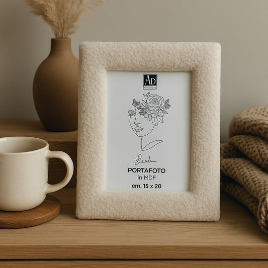 Cornice Bouclé Beige o Panna – Portafoto 15x20 cm