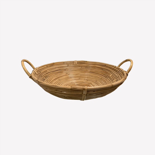 Cesto rotondo in rattan intrecciato con manici